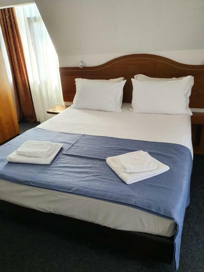 Aparthotel Tranzitbeds*** à Bucarest Extérieur photo